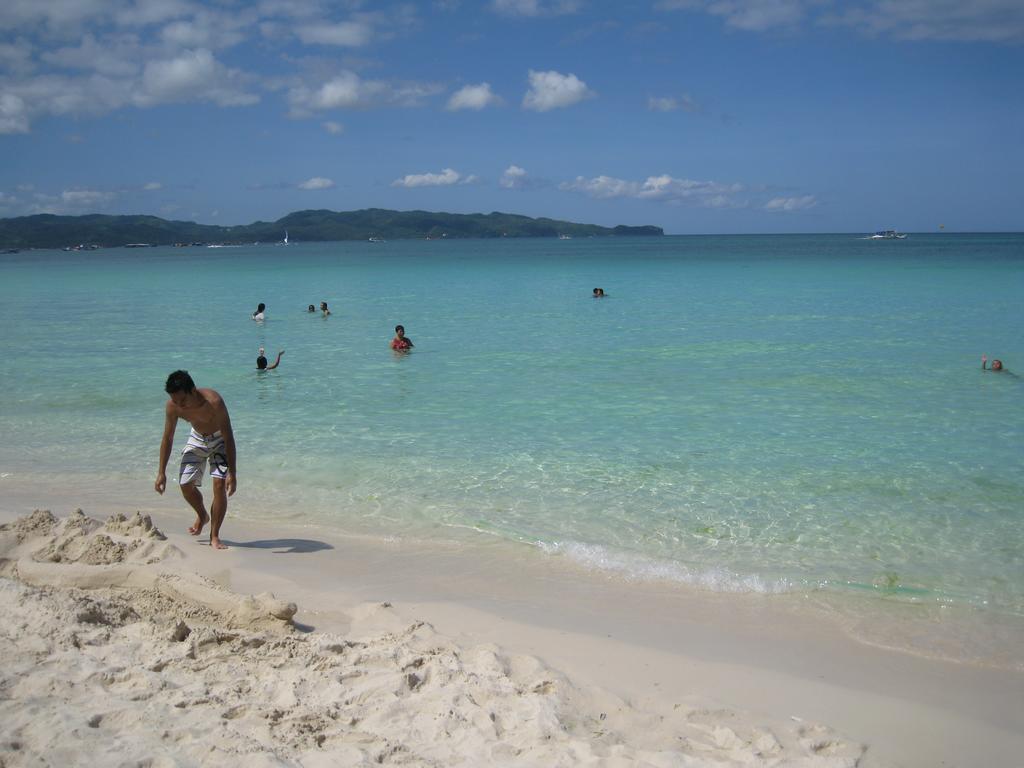 Blue Bamboo Hotel Balabag (Boracay) Exterior foto