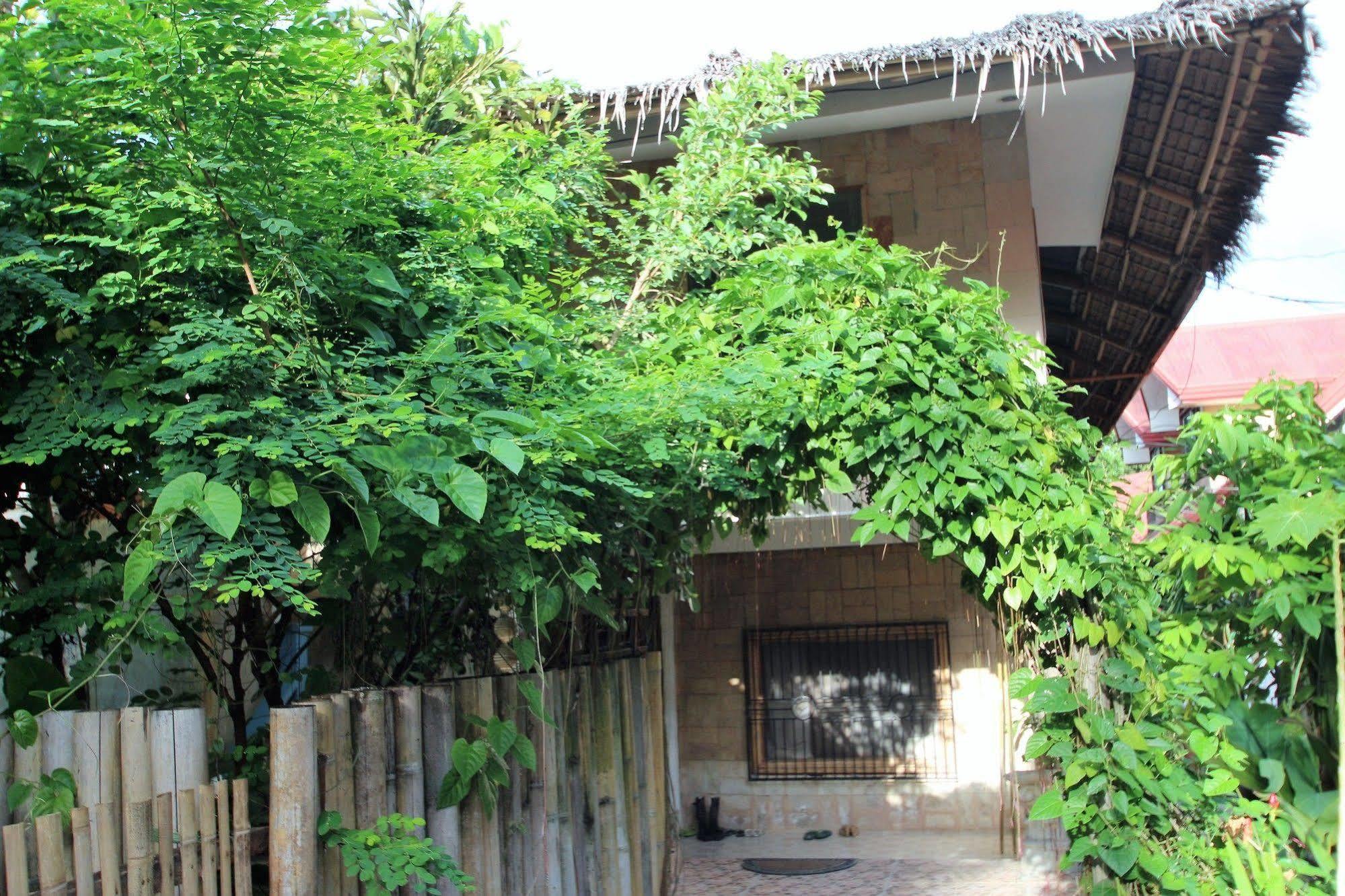 Blue Bamboo Hotel Balabag (Boracay) Exterior foto